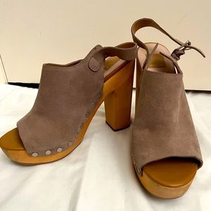 Never worn! Clogs!